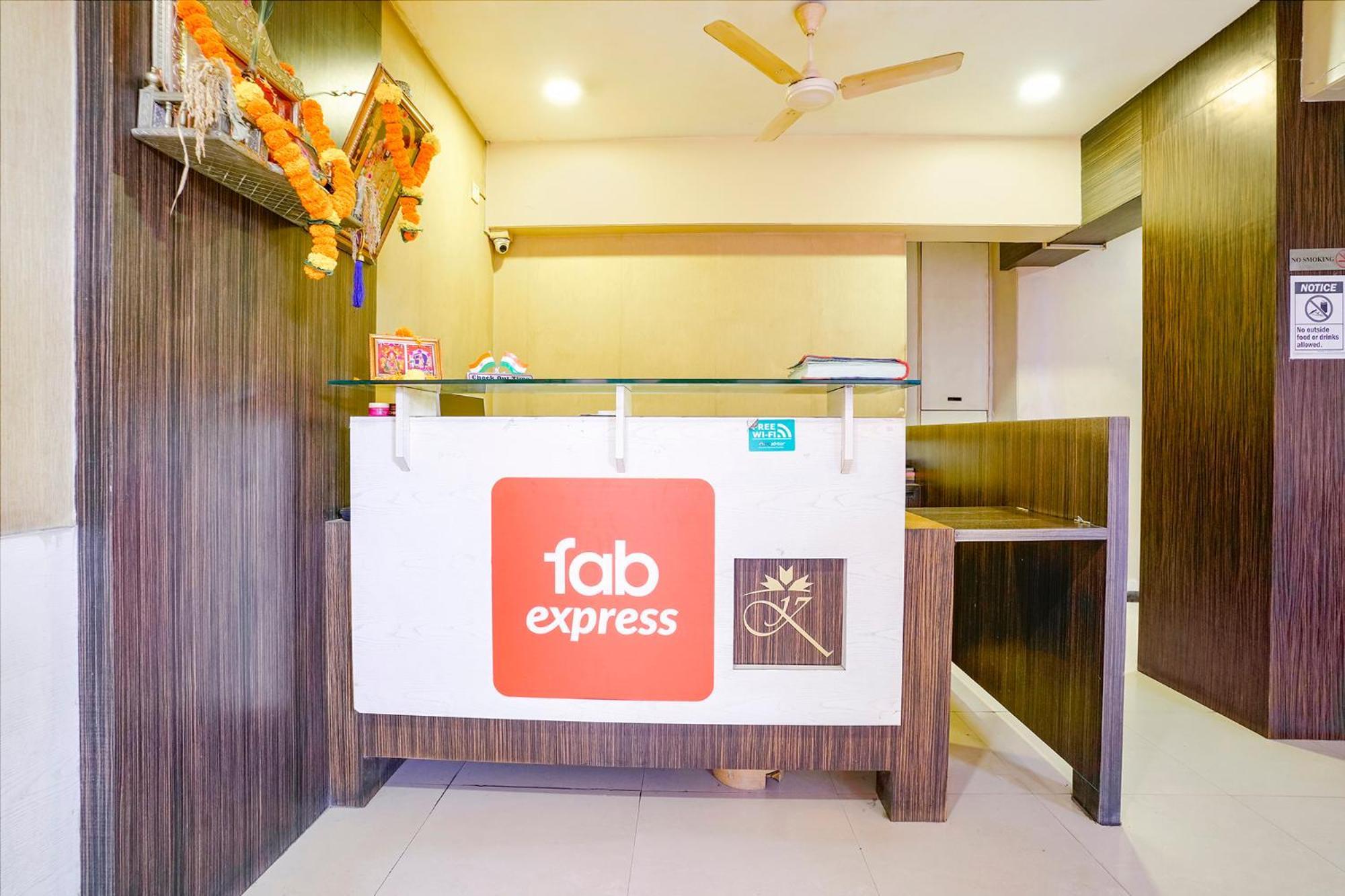 Fabexpress Kuber - Nr Apmc Vashi, Navi Mumbai Hotel Екстериор снимка