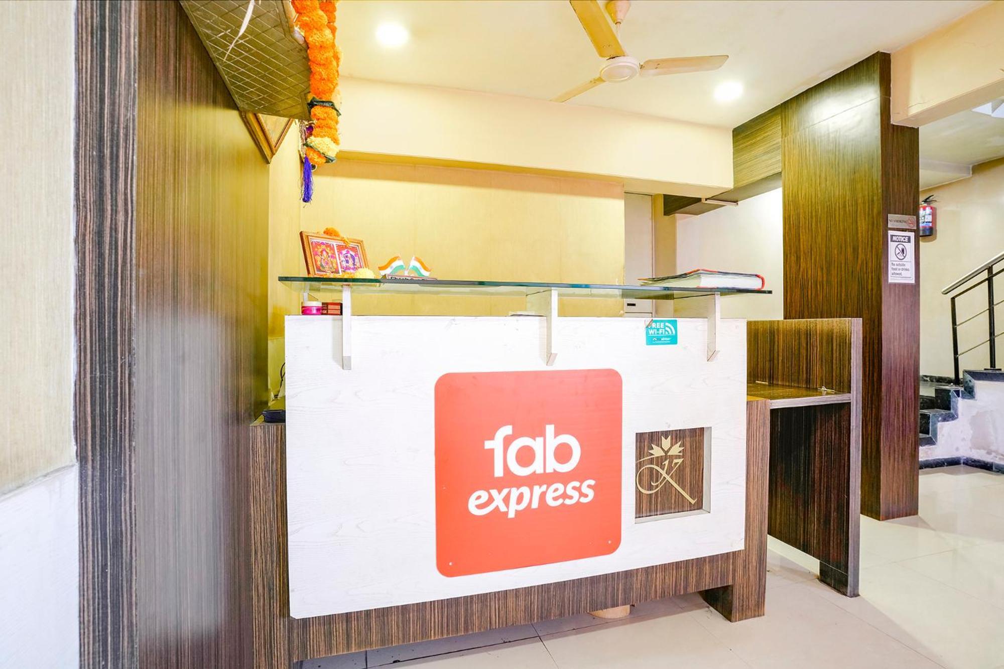 Fabexpress Kuber - Nr Apmc Vashi, Navi Mumbai Hotel Екстериор снимка